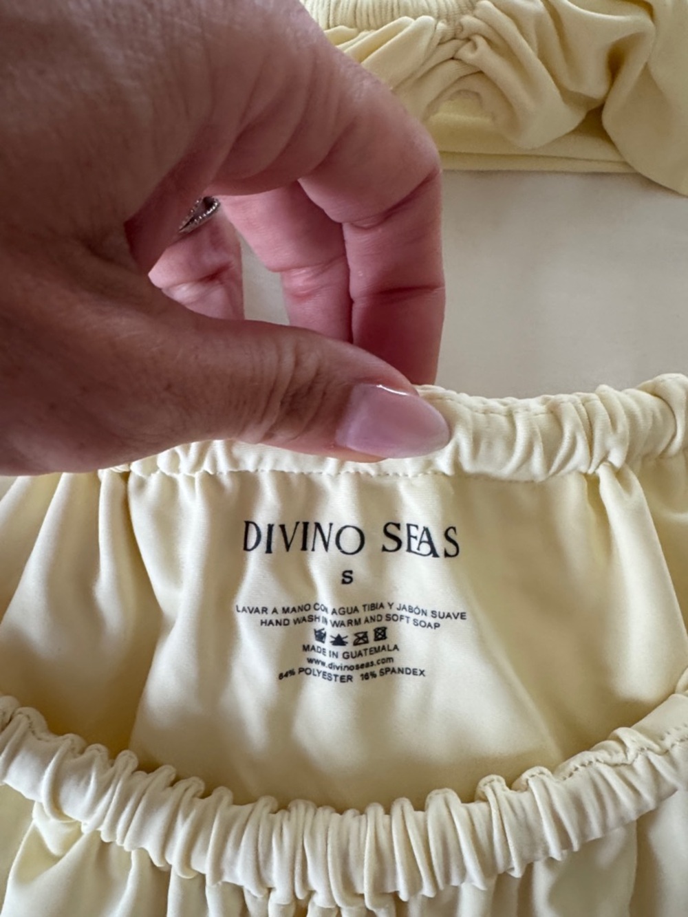 Divino Seas Cream Bandeau Bikini Top - Picture 3 of 3